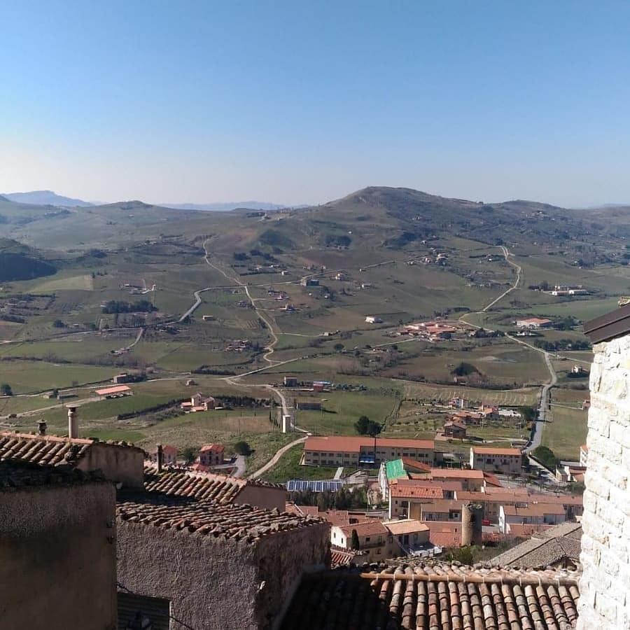 Appartamento La Nicchia di Gangi Esterno foto