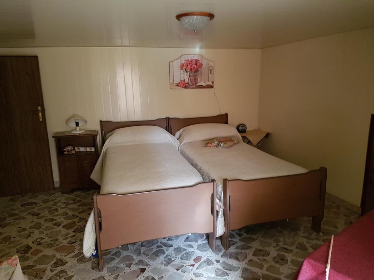 Appartamento La Nicchia di Gangi Esterno foto