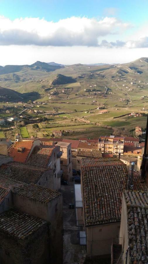 Appartamento La Nicchia di Gangi Esterno foto