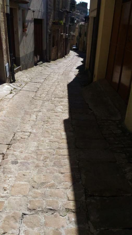 Appartamento La Nicchia di Gangi Esterno foto